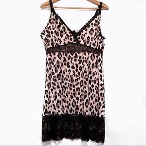 Leopard print slip with lace